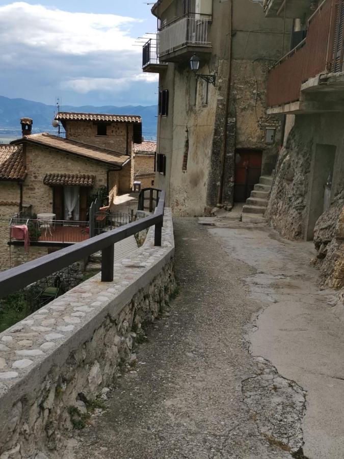 Il Torrione Villa Poggio Bustone Eksteriør billede